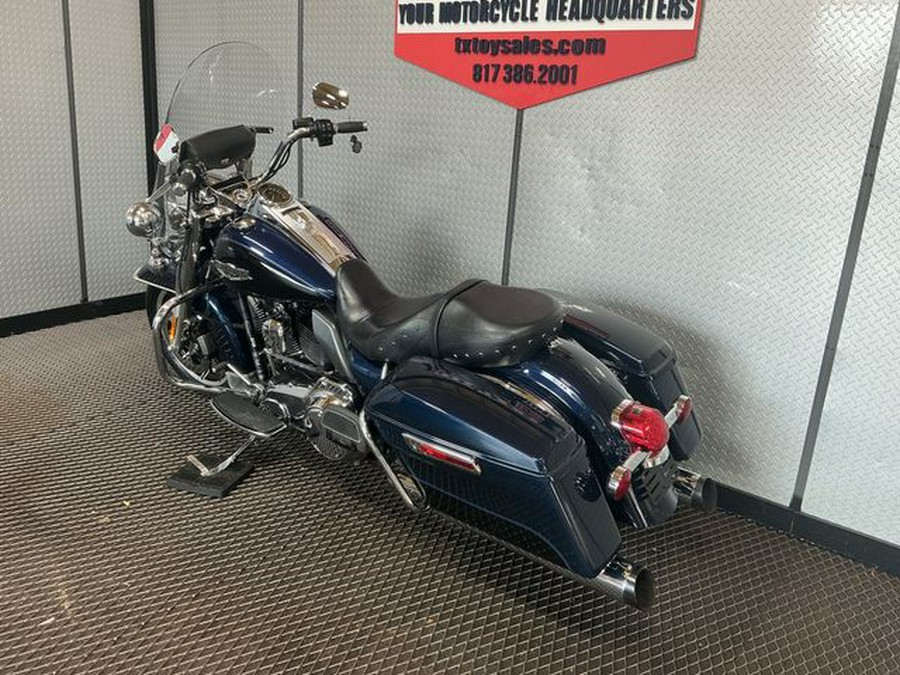 2014 Harley-Davidson Road King Base