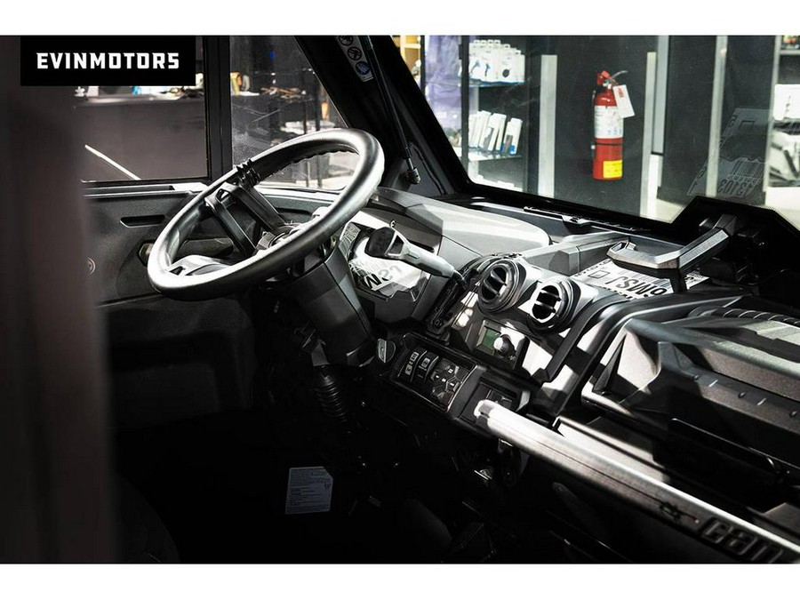 2025 Can-Am DEFENDER MAX LIMITED HD10