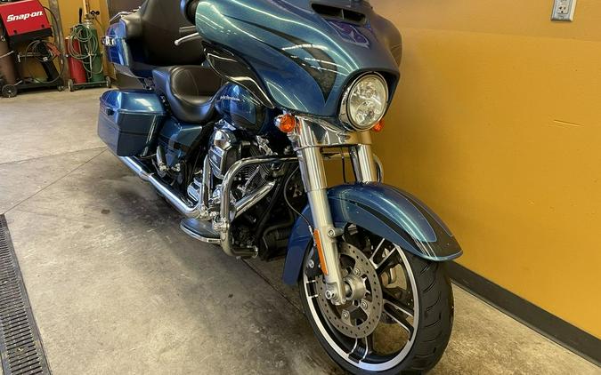 2014 Harley-Davidson® FLHX - Street Glide®