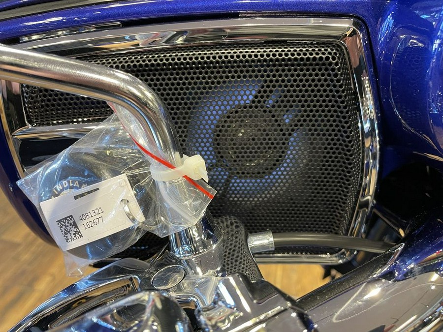 2024 Indian Motorcycle® Roadmaster® with Powerband Audio Package Spirit Blue Metallic/Silver Quartz