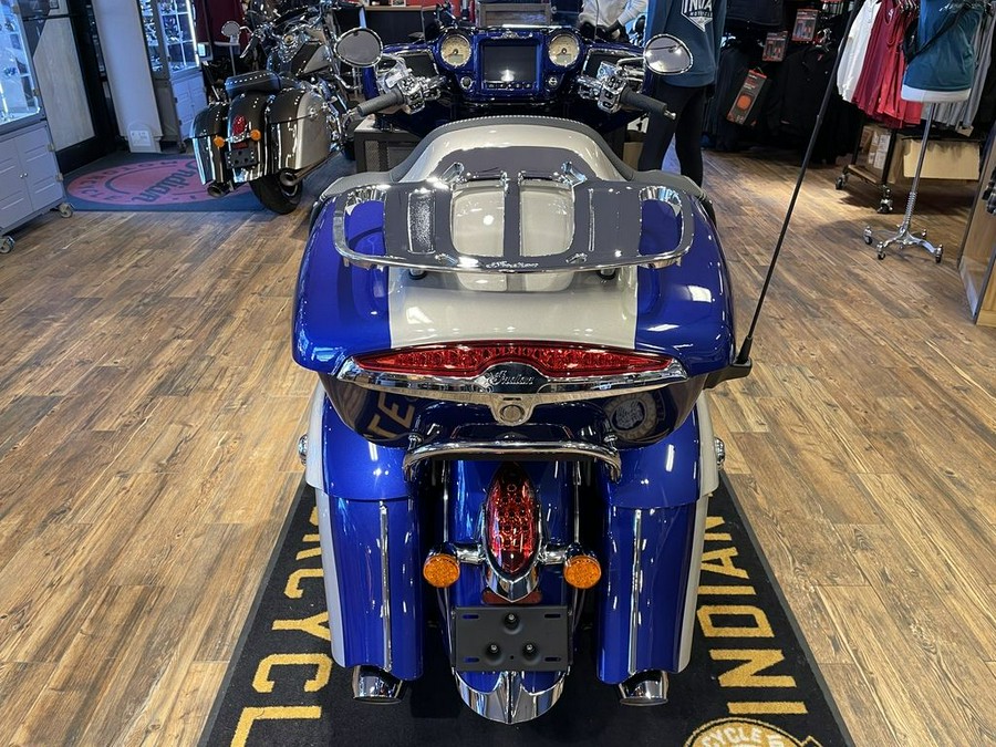 2024 Indian Motorcycle® Roadmaster® with Powerband Audio Package Spirit Blue Metallic/Silver Quartz