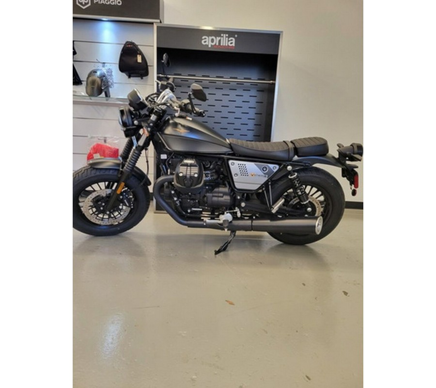 2024 Moto Guzzi V9 Bobber