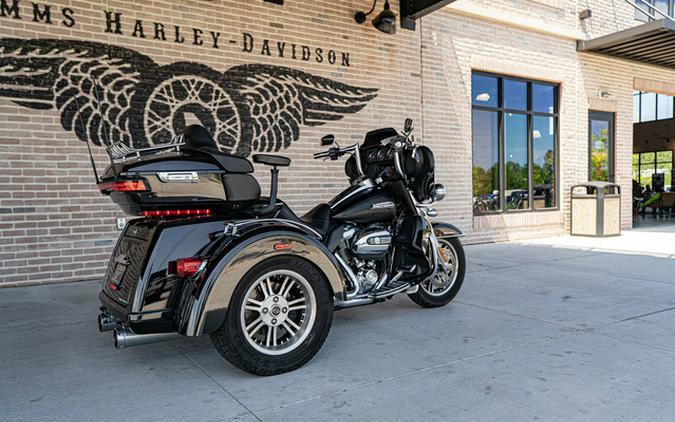 2021 Harley-Davidson Trike FLHTCUTG - Tri Glide Ultra
