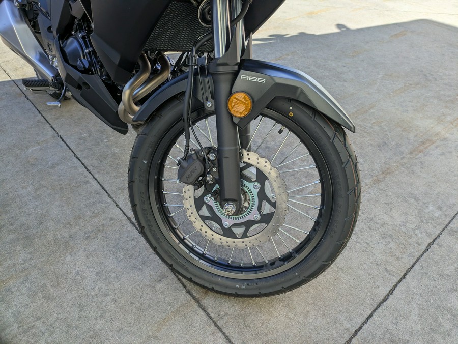 2025 Kawasaki Versys-X 300 ABS
