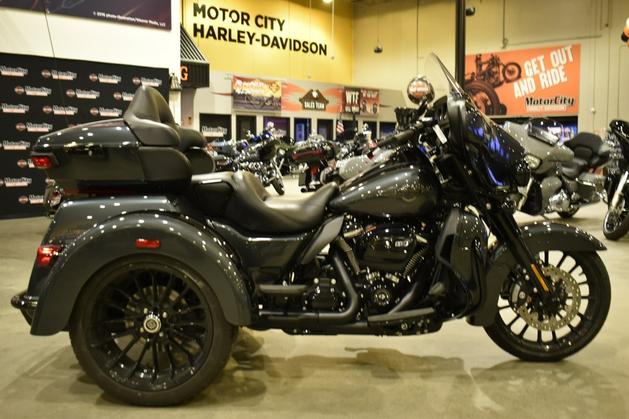 2025 Harley-Davidson Tri Glide Ultra FLHTCUTG