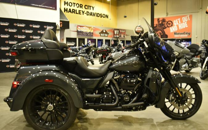 2025 Harley-Davidson Tri Glide Ultra FLHTCUTG