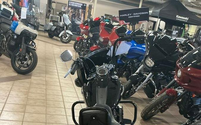 2020 Harley-Davidson® FLHCS - Heritage Classic 114