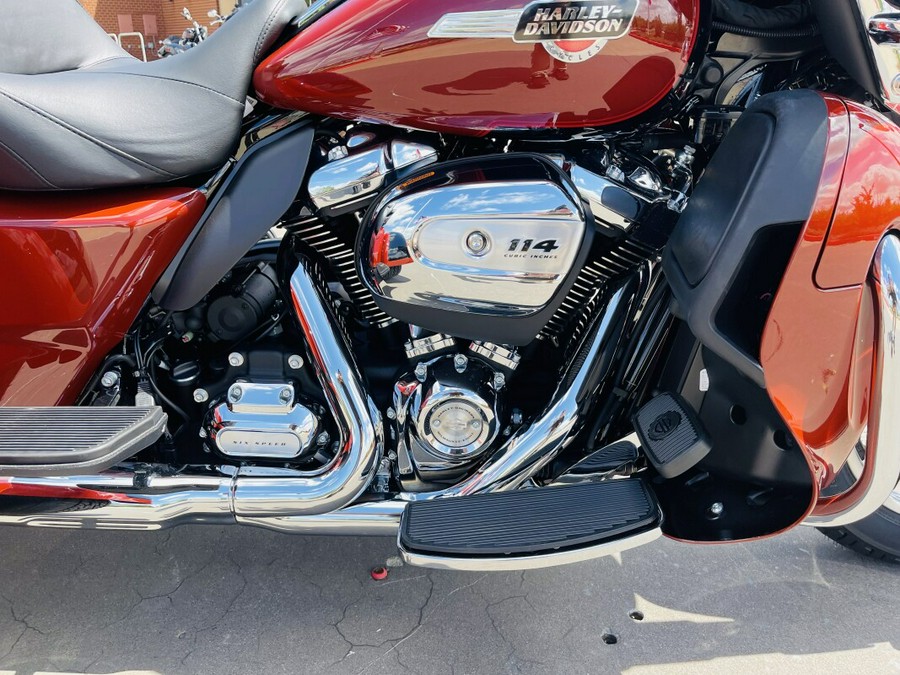 2024 Harley-Davidson Tri Glide Ultra FLHTCUTG