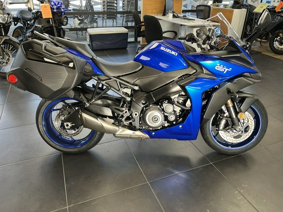 2025 Suzuki GSX-S1000GT+