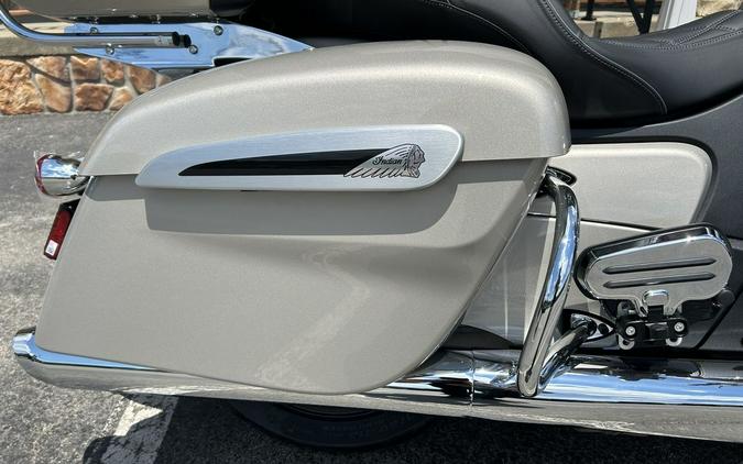 2026 Indian Motorcycle® Pursuit® Limited Silver Quartz Metallic