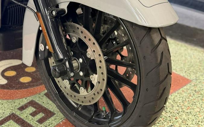 2025 Harley-Davidson Trike FLHTCUTG - Tri Glide Ultra