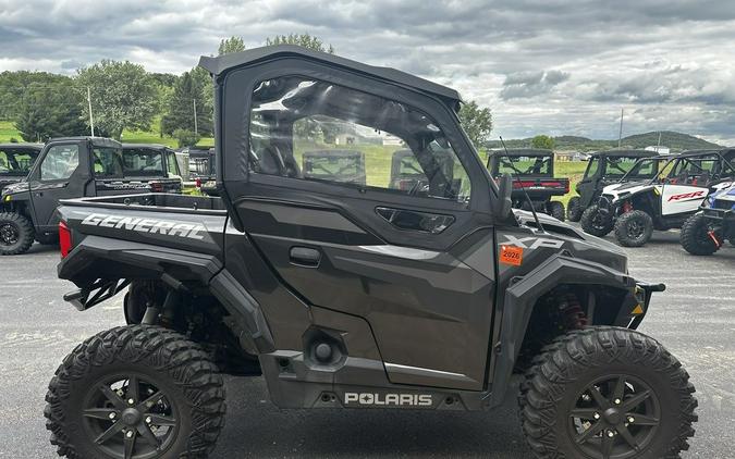 2021 Polaris® General XP 1000 Deluxe Ride Command