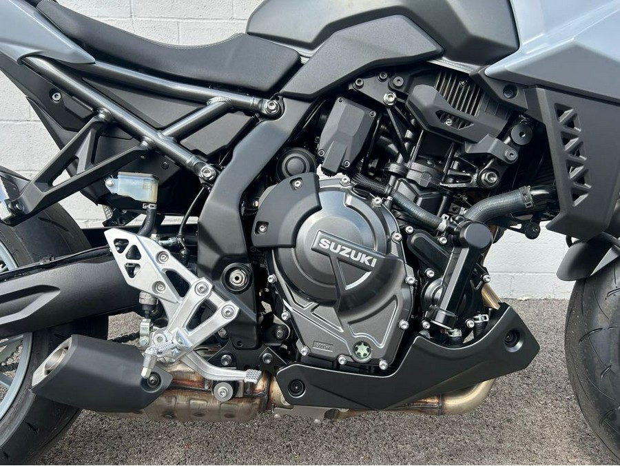 2024 Suzuki GSX-8S w/ Suzuki® Genuine Accessories