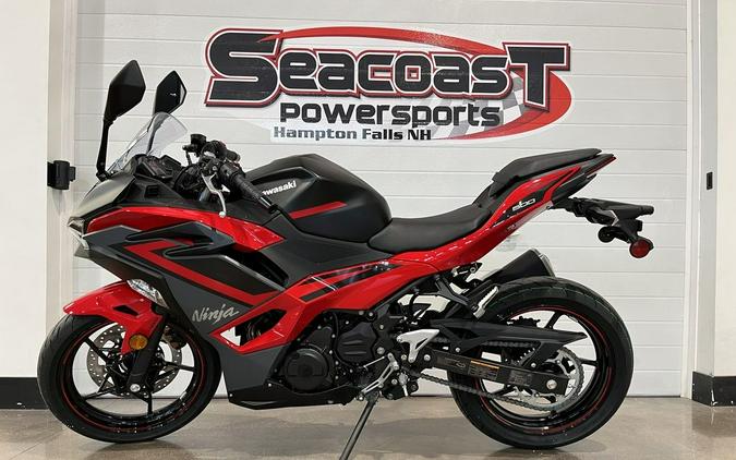 2024 Kawasaki Ninja® 500 ABS Passion Red/Metallic Flat Spark Black
