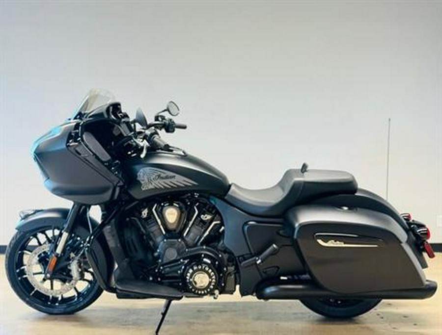 2024 Indian Motorcycle Challenger® Dark Horse®