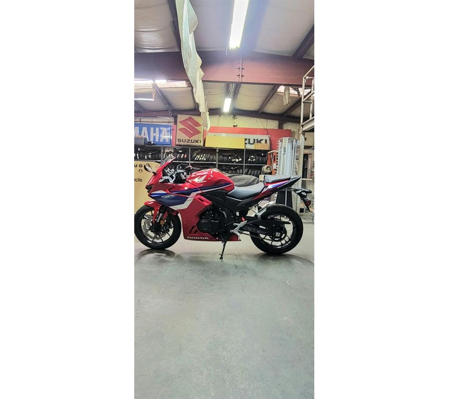 2025 Honda CBR500R