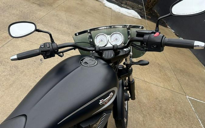 2016 Victory Motorcycles Vegas 8-Ball Gloss Black