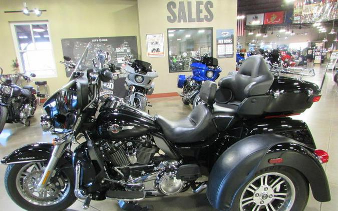 2022 Harley-Davidson® FLHTCUTG - Tri Glide® Ultra