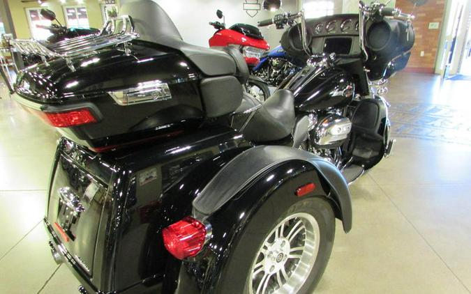 2022 Harley-Davidson® FLHTCUTG - Tri Glide® Ultra