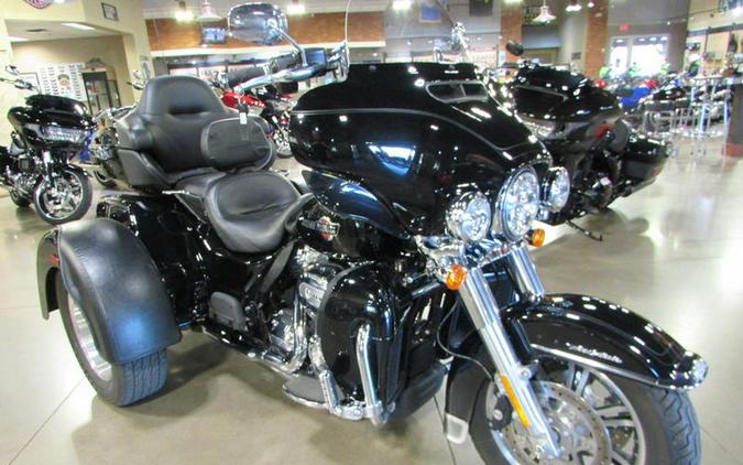 2022 Harley-Davidson® FLHTCUTG - Tri Glide® Ultra