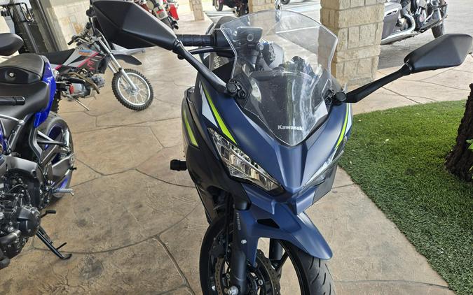 2022 KAWASAKI NINJA 400 ABS