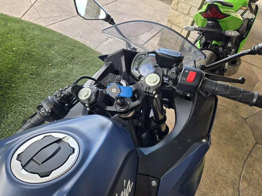 2022 KAWASAKI NINJA 400 ABS