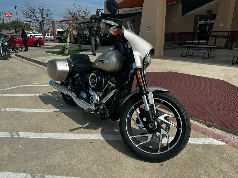 2018 Harley-Davidson Sport Glide®