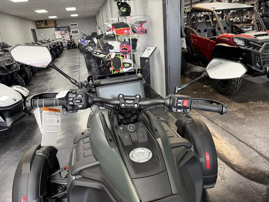 2025 Can-Am® Canyon Redrock