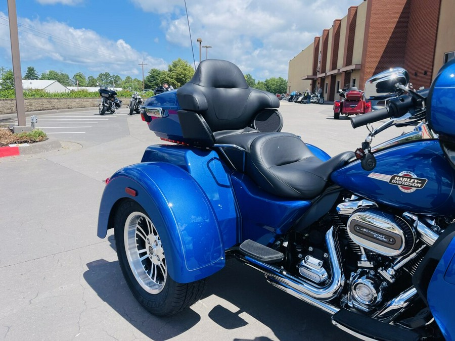 2024 Harley-Davidson Tri Glide Ultra W/ Screamin' Eagle Stage II FLHTCUTG