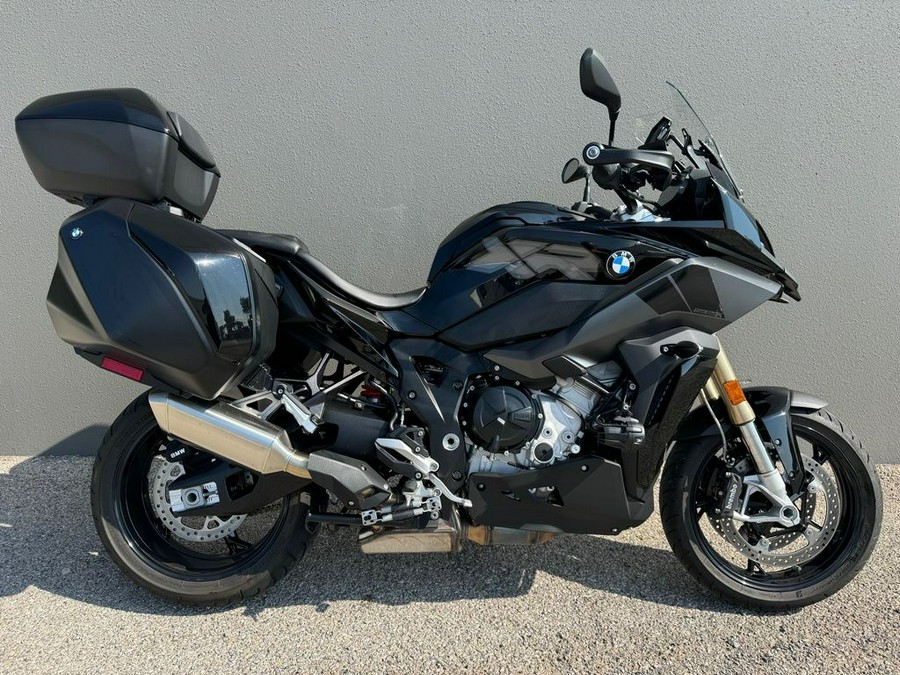 2022 BMW S 1000 XR Triple Black