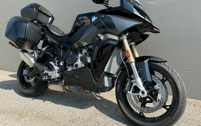 2022 BMW S 1000 XR Triple Black