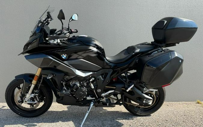 2022 BMW S 1000 XR Triple Black