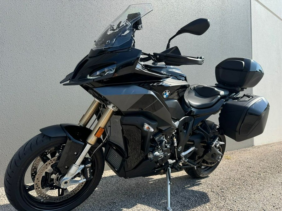 2022 BMW S 1000 XR Triple Black