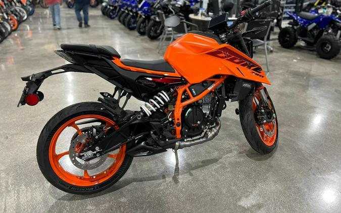 2025 KTM 390 DUKE
