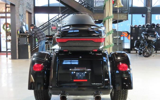 2023 Harley-Davidson® FLHTCUTG Tri Glide® Ultra