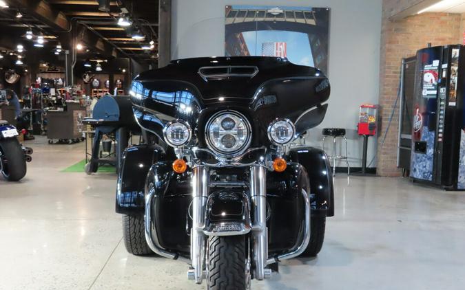 2023 Harley-Davidson® FLHTCUTG Tri Glide® Ultra