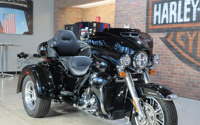 2023 Harley-Davidson® FLHTCUTG Tri Glide® Ultra