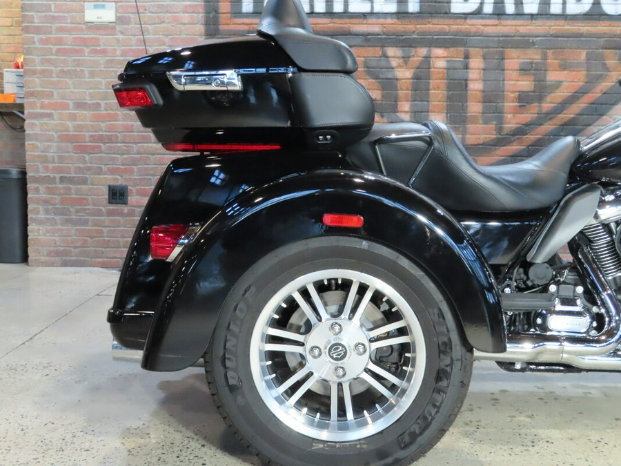 2023 Harley-Davidson® FLHTCUTG Tri Glide® Ultra