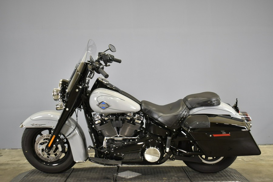 2025 Harley-Davidson Heritage Classic FLHC