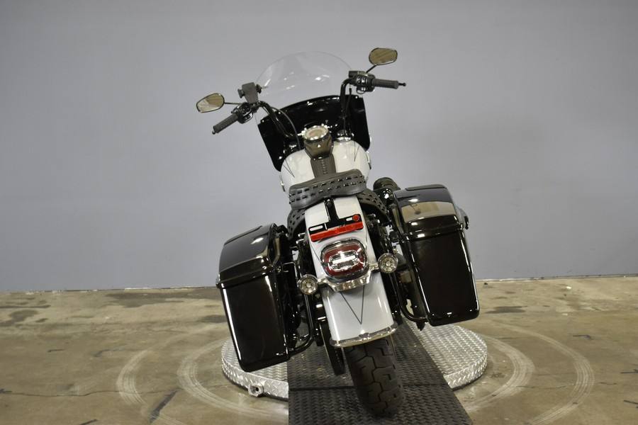 2025 Harley-Davidson Heritage Classic FLHC