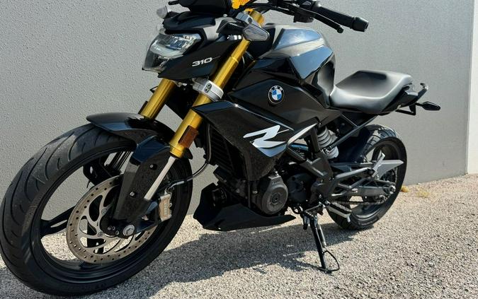 2022 BMW G 310 R Cosmic Black 2