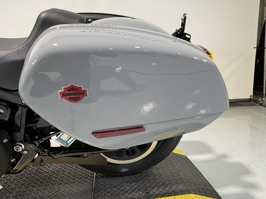 2026 Harley-Davidson® Low Rider® ST Dark Billiard Gray - Black Finish