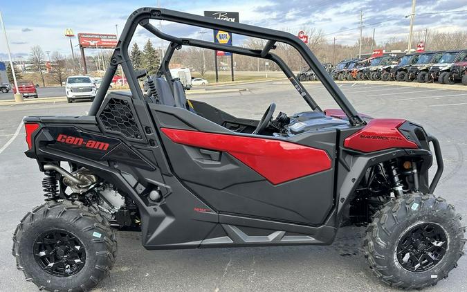 2024 Can-Am® Maverick Trail DPS 1000