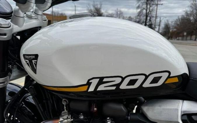 New 2025 Triumph Speed Twin 1200 Motorcycle in Kansas City, MO