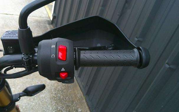 2025 Triumph Scrambler 400 X Carnival Red / Phantom Black