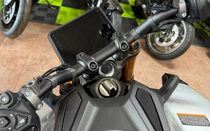 2025 Yamaha MT 09 SP