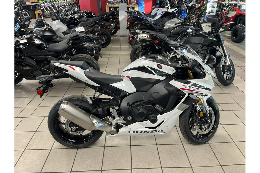2026 Honda CBR1000RR Base