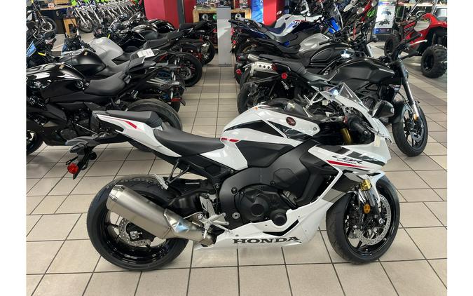 2026 Honda CBR1000RR Base