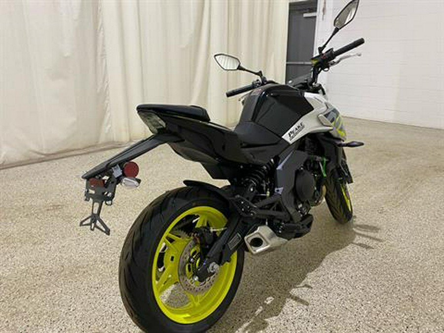 2023 CFMOTO 650NK