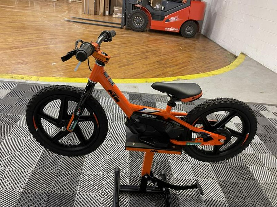 2022 KTM STACYC 16E DRIVE FACTORY REPLICA